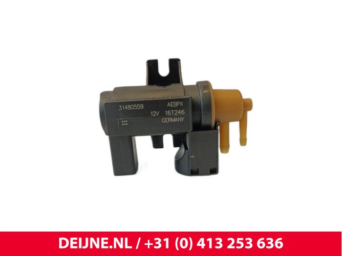 Usagé Régulateur pression turbo Volvo V40 (MV) 2.0 T2 16V Prix € 50,00 Règlement à la marge proposé par van Deijne Onderdelen Uden B.V.