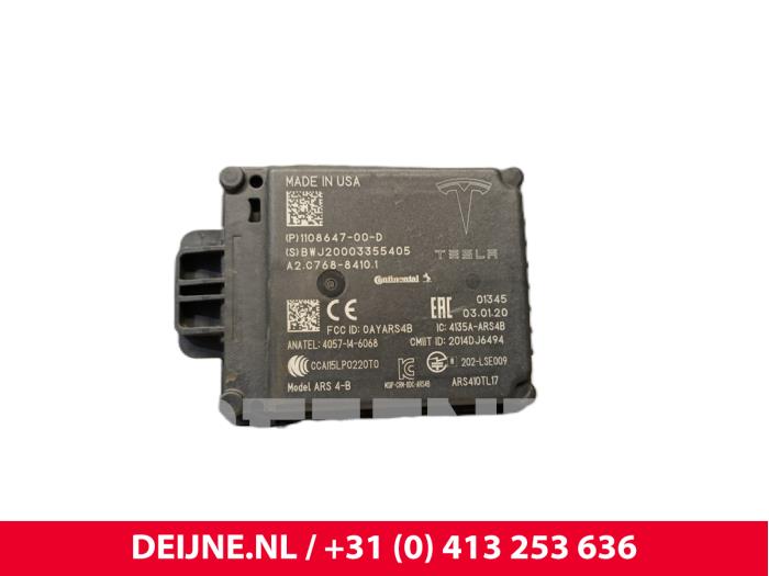 Begagnade Radarsensor Tesla Model 3 Long Range AWD 75 kWh Pris € 90,75 Inklusive moms erbjuds av van Deijne Onderdelen Uden B.V.
