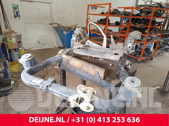 Usados Subchasis Volkswagen Transporter T5 2.0 TDI DRF Precio € 242,00 IVA incluido ofrecido por van Deijne Onderdelen Uden B.V.
