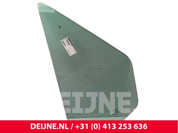 Usados Ventanilla triangular derecha delante Ford Transit 2.0 TDCi 16V Eco Blue 130 Precio € 54,45 IVA incluido ofrecido por van Deijne Onderdelen Uden B.V.