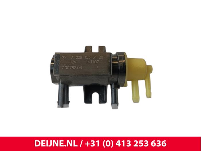 Usagé Régulateur pression turbo Mercedes Sprinter 5t (906.63/65) 516 CDI 16V Prix € 30,25 Prix TTC proposé par van Deijne Onderdelen Uden B.V.