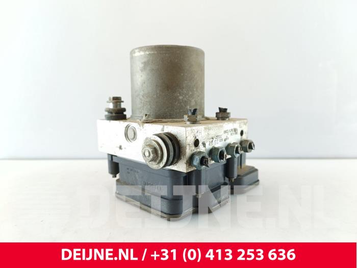 Begagnade ABS-pump Mercedes Vito (447.6) 2.2 116 CDI 16V Pris € 272,25 Inklusive moms erbjuds av van Deijne Onderdelen Uden B.V.