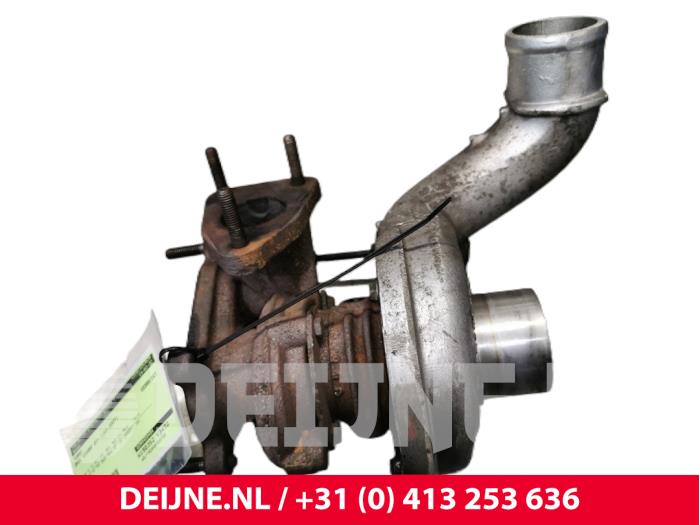 Używane Turbo Opel Vivaro 2.5 DTI 16V Cena € 151,25 Z VAT oferowane przez van Deijne Onderdelen Uden B.V.