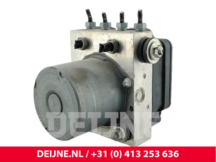 Begagnade ABS-pump Mercedes Vito (447.6) 1.6 111 CDI 16V Pris € 90,75 Inklusive moms erbjuds av van Deijne Onderdelen Uden B.V.
