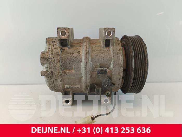 Usagé Compresseur de clim Volvo C70 (NC) 2.0 T 20V Prix € 75,00 Règlement à la marge proposé par van Deijne Onderdelen Uden B.V.
