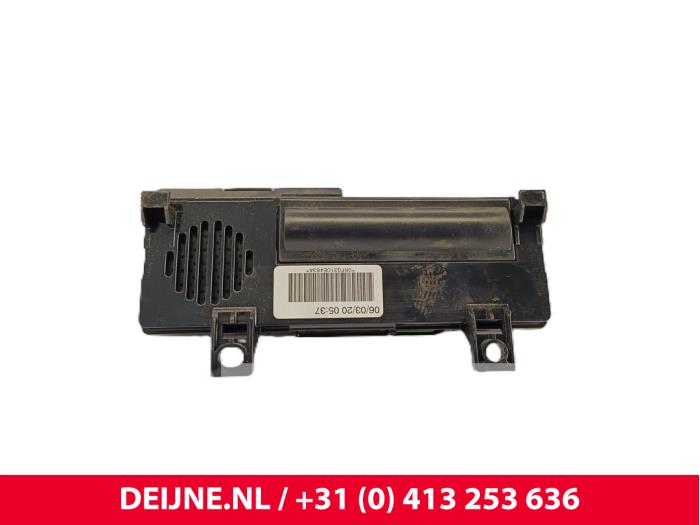 Usagé Module Bluetooth Peugeot Partner (EA//EF/EN/EU) 1.5 BlueHDi 100 Prix € 48,40 Prix TTC proposé par van Deijne Onderdelen Uden B.V.