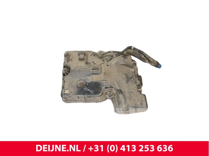 Gebrauchte Adblue Tank Volkswagen Crafter (SY) 2.0 TDI FWD Preis € 363,00 Mit Mehrwertsteuer angeboten von van Deijne Onderdelen Uden B.V.
