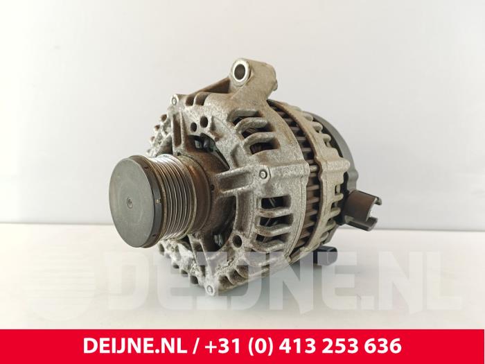 Usagé Dynamo Volvo V70 (BW) 2.5 T 20V Prix € 70,00 Règlement à la marge proposé par van Deijne Onderdelen Uden B.V.