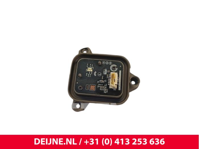Używane Modułowy reflektor LED MG MG5 Electric Long Range 61 kWh Cena € 66,55 Z VAT oferowane przez van Deijne Onderdelen Uden B.V.