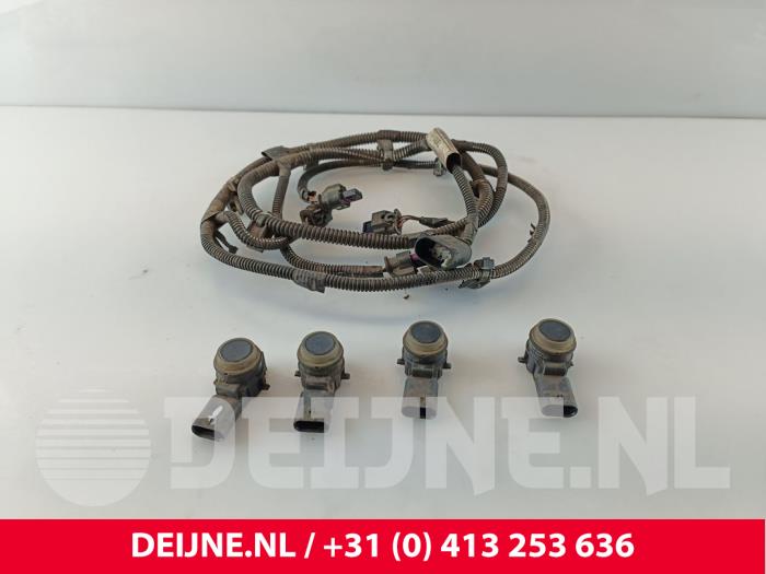 Gebrauchte PDC Sensor Set Fiat Doblo Cargo (263) 1.3 D Multijet Preis € 66,55 Mit Mehrwertsteuer angeboten von van Deijne Onderdelen Uden B.V.