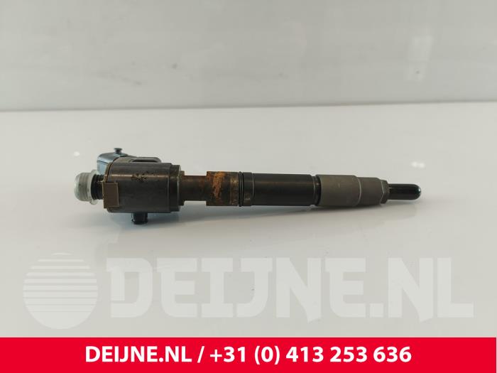 Usagé Injecteurs Volvo V40 (MV) 2.0 D4 16V Prix € 100,00 Règlement à la marge proposé par van Deijne Onderdelen Uden B.V.