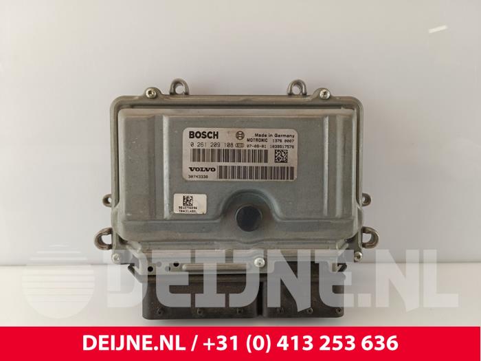 Used Engine management computer Volvo V70 (BW) 2.5 T 20V Price € 120,00 Margin scheme offered by van Deijne Onderdelen Uden B.V.
