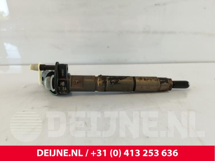 Usagé Injecteurs Mercedes Vito (639.7) 3.0 120 CDI V6 24V Prix € 96,80 Prix TTC proposé par van Deijne Onderdelen Uden B.V.