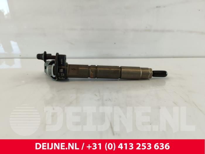 Usagé Injecteurs Mercedes Vito (639.7) 3.0 120 CDI V6 24V Prix € 96,80 Prix TTC proposé par van Deijne Onderdelen Uden B.V.