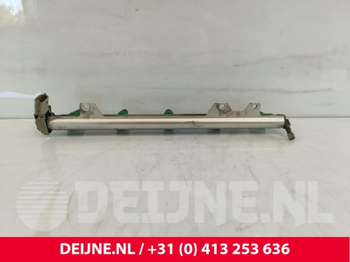Usagé Système d'injection Volvo V70 (SW) 2.5 R Turbo 20V Prix € 175,00 Règlement à la marge proposé par van Deijne Onderdelen Uden B.V.