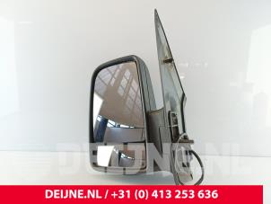 Used Wing mirror, left Volkswagen Crafter 2.5 TDI 30/32/35/46/50 Price € 181,50 Inclusive VAT offered by van Deijne Onderdelen Uden B.V.