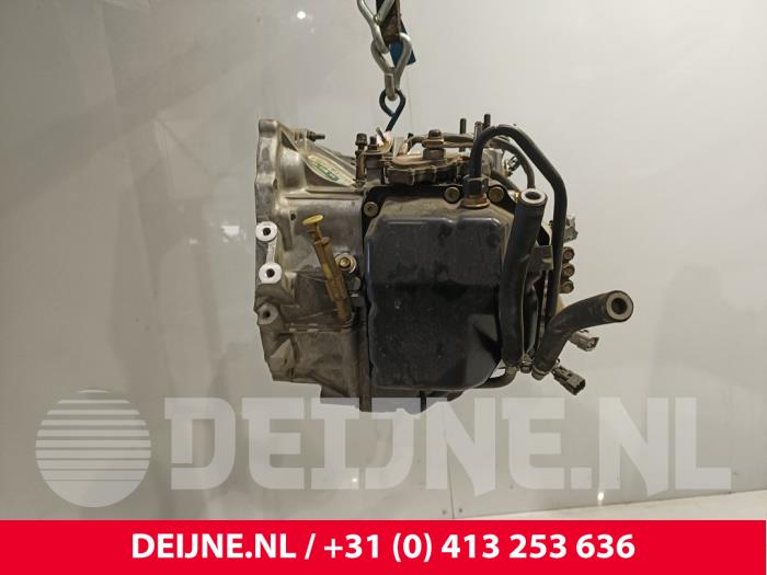 Getriebe van een Volvo S40 (VS) 2.0 16V 2003