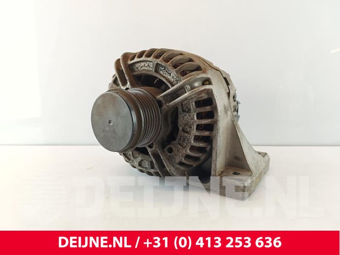 Gebrauchte Dynamo Volvo S40 (VS) 2.0 16V Preis € 50,00 Margenregelung angeboten von van Deijne Onderdelen Uden B.V.
