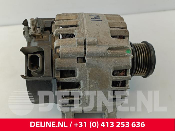 Dynamo d'un Ford Transit Connect (PJ2) 1.5 EcoBlue 2021