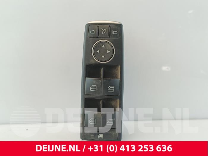 Usados Interruptor de ventanilla eléctrica Tesla Model S 85D Precio € 48,40 IVA incluido ofrecido por van Deijne Onderdelen Uden B.V.