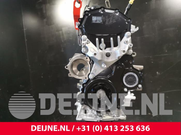 Engine from a Ford Transit 2.0 TDCi 16V Eco Blue 105 2020