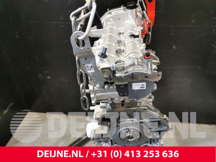 Engine from a Ford Transit 2.0 TDCi 16V Eco Blue 105 2020