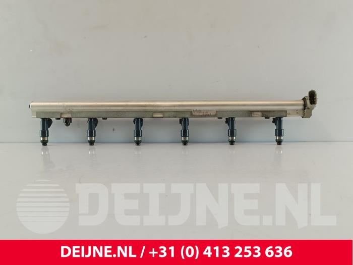Usagé Système d'injection Volvo XC70 (BZ) 3.0 T6 24V AWD Prix € 140,00 Règlement à la marge proposé par van Deijne Onderdelen Uden B.V.