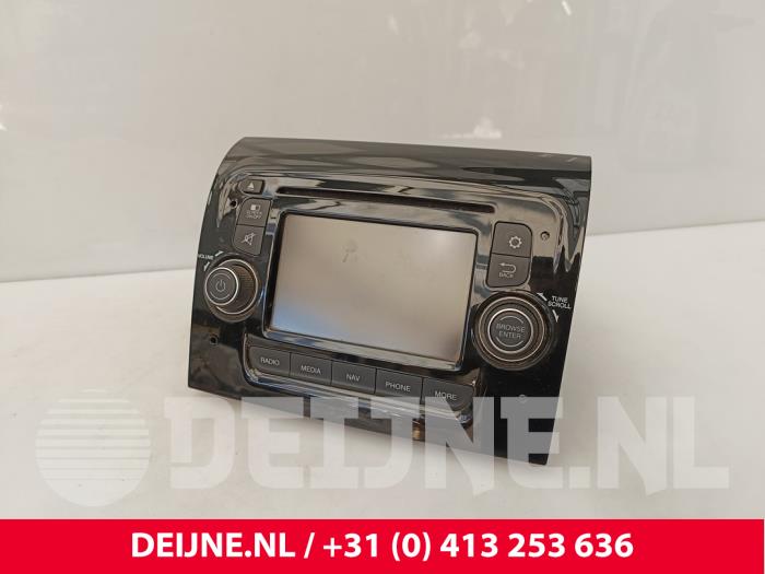 Begagnade Radio Peugeot Boxer (U9) 2.0 BlueHDi 130 Pris € 423,50 Inklusive moms erbjuds av van Deijne Onderdelen Uden B.V.