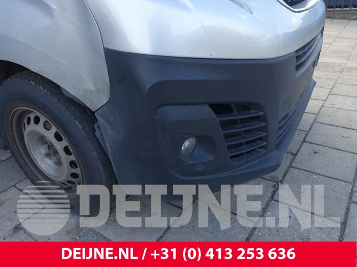 Używane Zderzak przedni Peugeot Expert (V1/VA/VB/VE/VF/VT/VY) 2.0 Blue HDi 120 16V Cena € 272,25 Z VAT oferowane przez van Deijne Onderdelen Uden B.V.