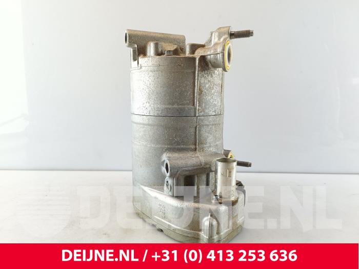 Usagé Pompe clim Volvo V60 II (ZW) 2.0 T6 16V Twin Engine Prix € 330,00 Règlement à la marge proposé par van Deijne Onderdelen Uden B.V.