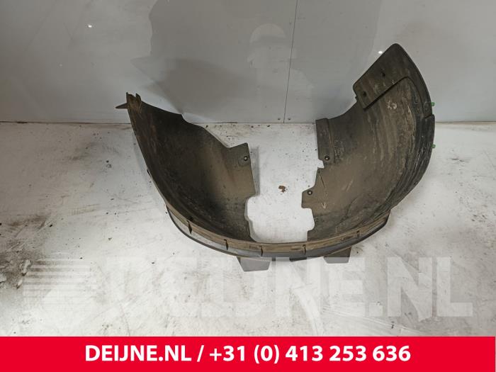 Wheel arch liner Volvo XC40 1.5 T4 Plug-in Hybrid 12V - 32241406