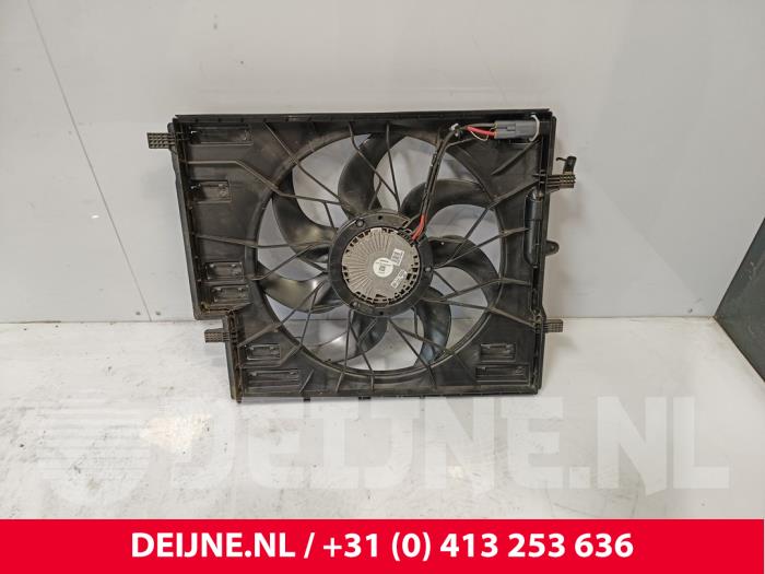 Używane Wentylator Volvo V90 II (PW) 2.0 D3 16V AWD Cena € 200,00 Procedura marży oferowane przez van Deijne Onderdelen Uden B.V.
