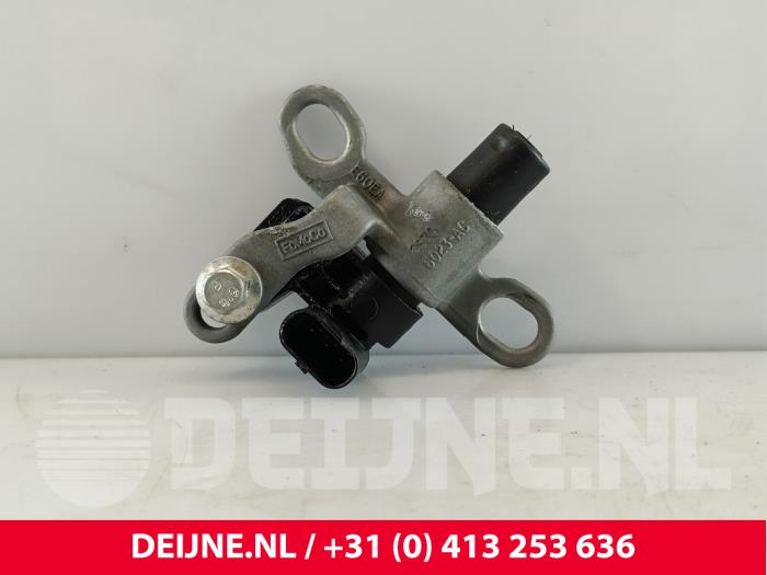 Begagnade Vevaxelsensor Ford Transit Custom 2.2 TDCi 16V Pris € 24,20 Inklusive moms erbjuds av van Deijne Onderdelen Uden B.V.