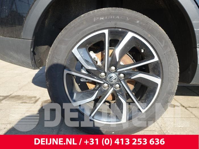 Używane Obrecz MG ZS 1.0 T-GDI 12V Cena € 302,50 Z VAT oferowane przez van Deijne Onderdelen Uden B.V.