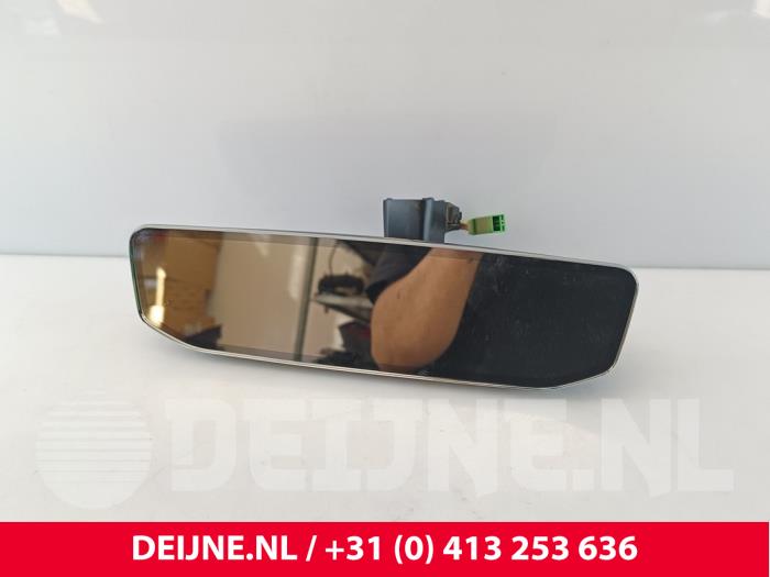 Używane Lusterko wewnetrzne Lynk &amp; Co 01 1.5 PHEV Cena € 54,45 Z VAT oferowane przez van Deijne Onderdelen Uden B.V.