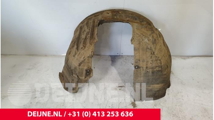 Używane Nadkole Volvo V40 Cross Country (MZ) 2.0 D2 16V Cena € 30,00 Procedura marży oferowane przez van Deijne Onderdelen Uden B.V.