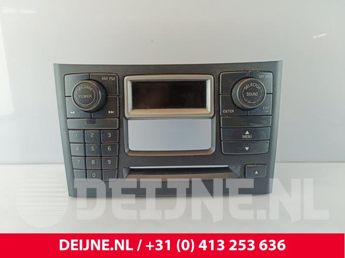 Używane Panel obslugi radia Volvo XC90 I 2.4 D5 20V Cena € 120,00 Procedura marży oferowane przez van Deijne Onderdelen Uden B.V.