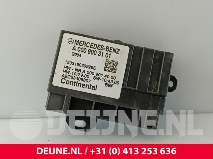 Usagé Module pompe carburant Mercedes Sprinter 3t (906.61) 210 CDI 16V Prix € 36,30 Prix TTC proposé par van Deijne Onderdelen Uden B.V.
