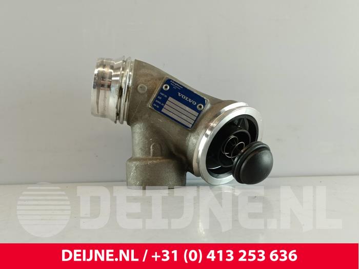 Used Turbo pipe Volvo V90 II (PW) 2.0 D4 16V Price € 35,00 Margin scheme offered by van Deijne Onderdelen Uden B.V.