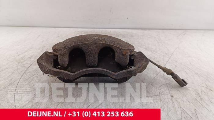 Gebrauchte Bremszange links vorne Ford Transit Custom 2.0 TDCi 16V Eco Blue 105 Preis € 48,40 Mit Mehrwertsteuer angeboten von van Deijne Onderdelen Uden B.V.