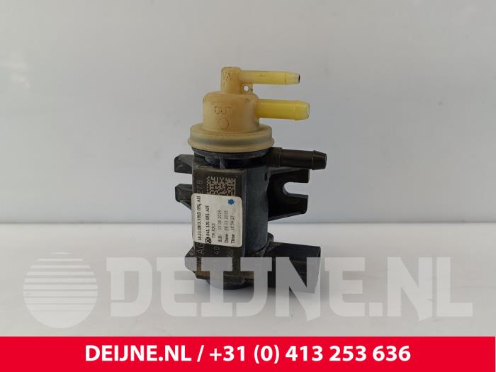 Gebrauchte Überdruckventil Turbo Volkswagen Caddy IV 2.0 TDI 75 Preis € 18,15 Mit Mehrwertsteuer angeboten von van Deijne Onderdelen Uden B.V.
