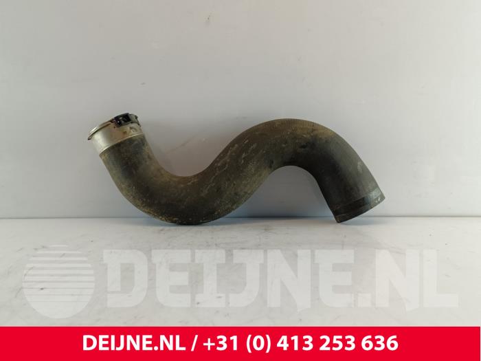 Gebrauchte Intercooler Rohr Volkswagen Crafter 2.5 TDI 30/32/35 Preis € 36,30 Mit Mehrwertsteuer angeboten von van Deijne Onderdelen Uden B.V.