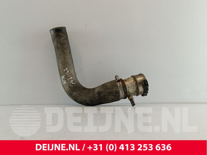 Intercooler Rohr van een Volkswagen Crafter 2.5 TDI 30/32/35 2010