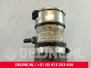 Intercooler Rohr van een Volkswagen Crafter 2.5 TDI 30/32/35 2010