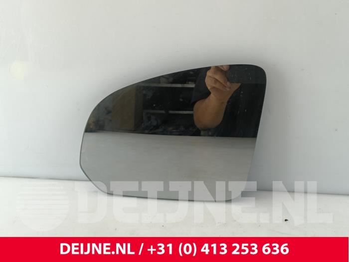Używane Szyba lusterka lewego Volvo XC40 (XZ) 1.5 T4 Plug-in Hybrid 12V Cena € 50,00 Procedura marży oferowane przez van Deijne Onderdelen Uden B.V.