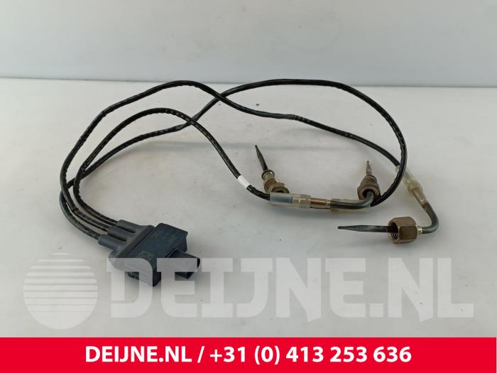 Used Engine temperature sensor Mercedes Vito (447.6) 2.0 116 CDI 16V Price € 60,50 Inclusive VAT offered by van Deijne Onderdelen Uden B.V.