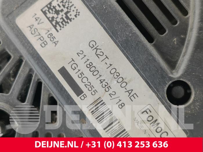 Dynamo van een Ford Transit Custom 2.0 TDCi 16V Eco Blue 130 2018