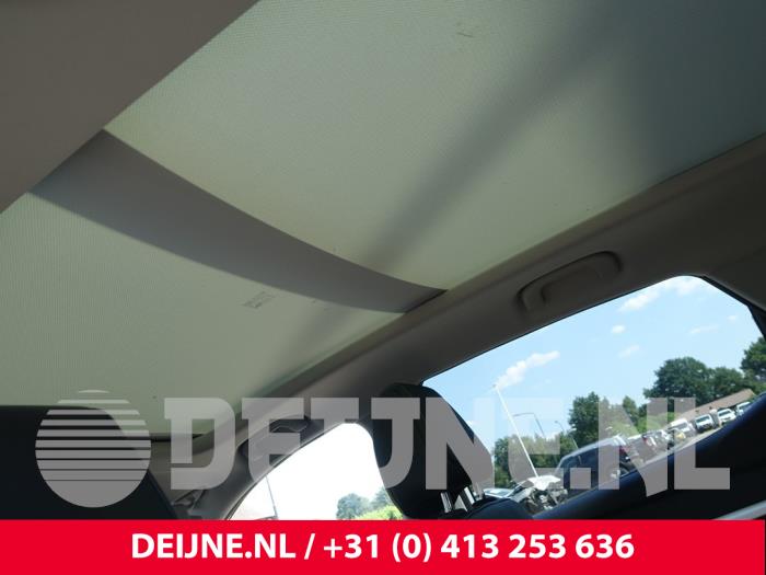 Używane Dach panoramiczny MG ZS EV Cena na żądanie oferowane przez van Deijne Onderdelen Uden B.V.