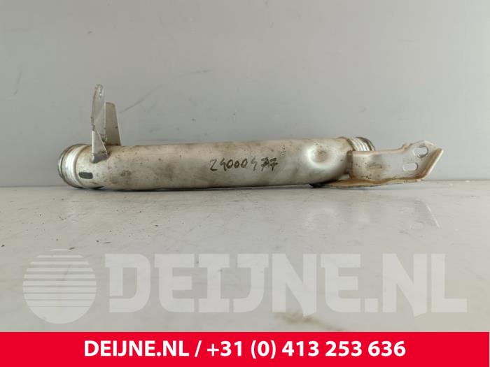Gebrauchte Intercooler Rohr Volvo V40 Cross Country (MZ) 2.0 D2 16V Preis € 20,00 Margenregelung angeboten von van Deijne Onderdelen Uden B.V.
