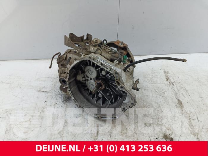 Usagé Boîte de vitesse Mercedes Vito (447.6) 1.6 111 CDI 16V Prix € 968,00 Prix TTC proposé par van Deijne Onderdelen Uden B.V.